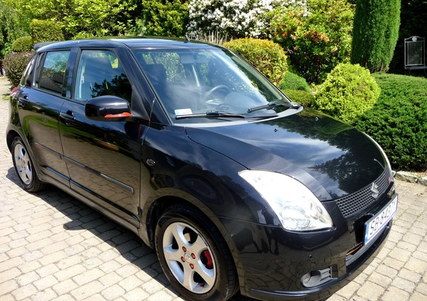 Suzuki Swift cena 13900 przebieg: 211000, rok produkcji 2005 z Jelcz-Laskowice małe 407